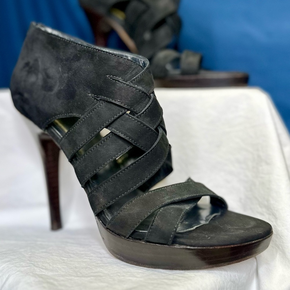 STUART WEITZMAN Women’s Black Suede Strappy Stiletto High Heel Shoes; SIZE 8